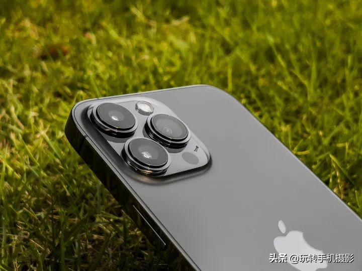 手机单反镜头有用吗,手机镜头跟单反有何区别