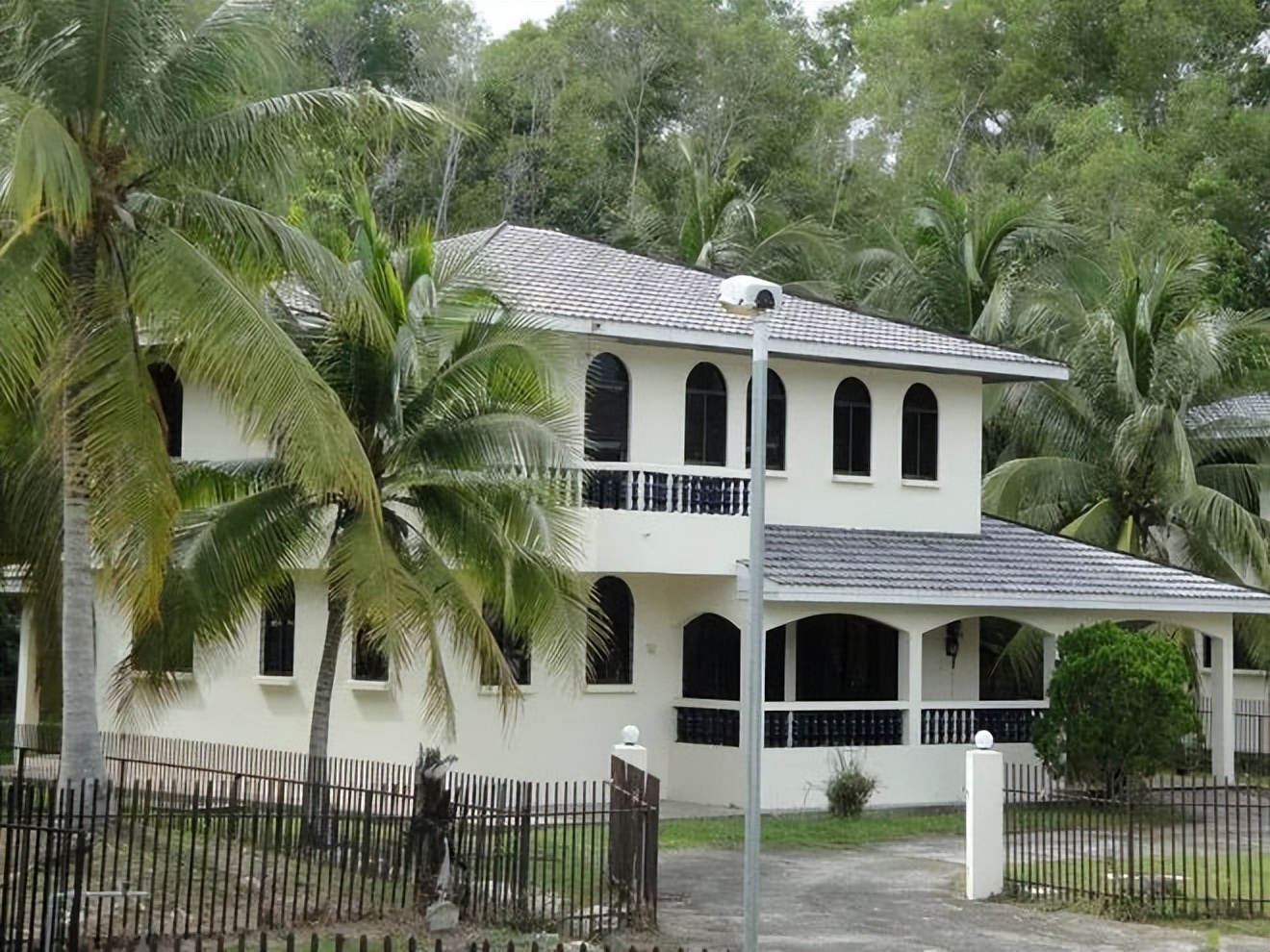 文莱的冷知识大全,文莱这个国家的简介及风俗