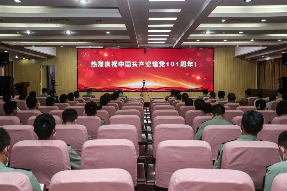 第71集团军：祝福伟大的*党**，跑出新时代奋斗强军的加速度