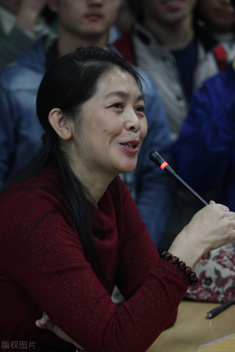 迟子建《我对黑暗的柔情》56篇精彩美文欣赏