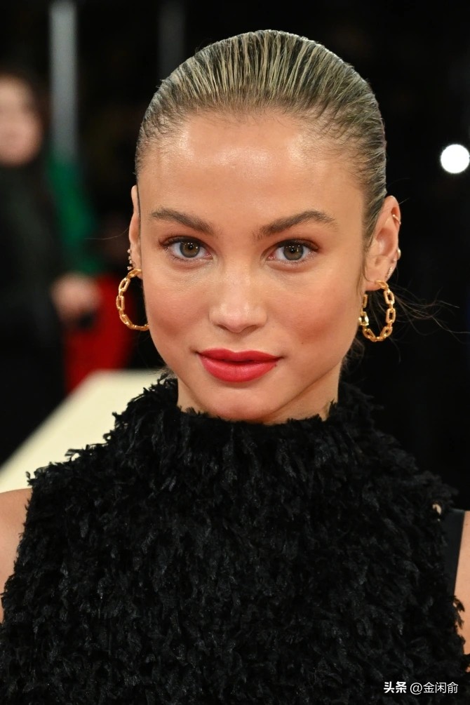 足球运动员姆巴佩年薪,身价超5亿欧元姆巴佩