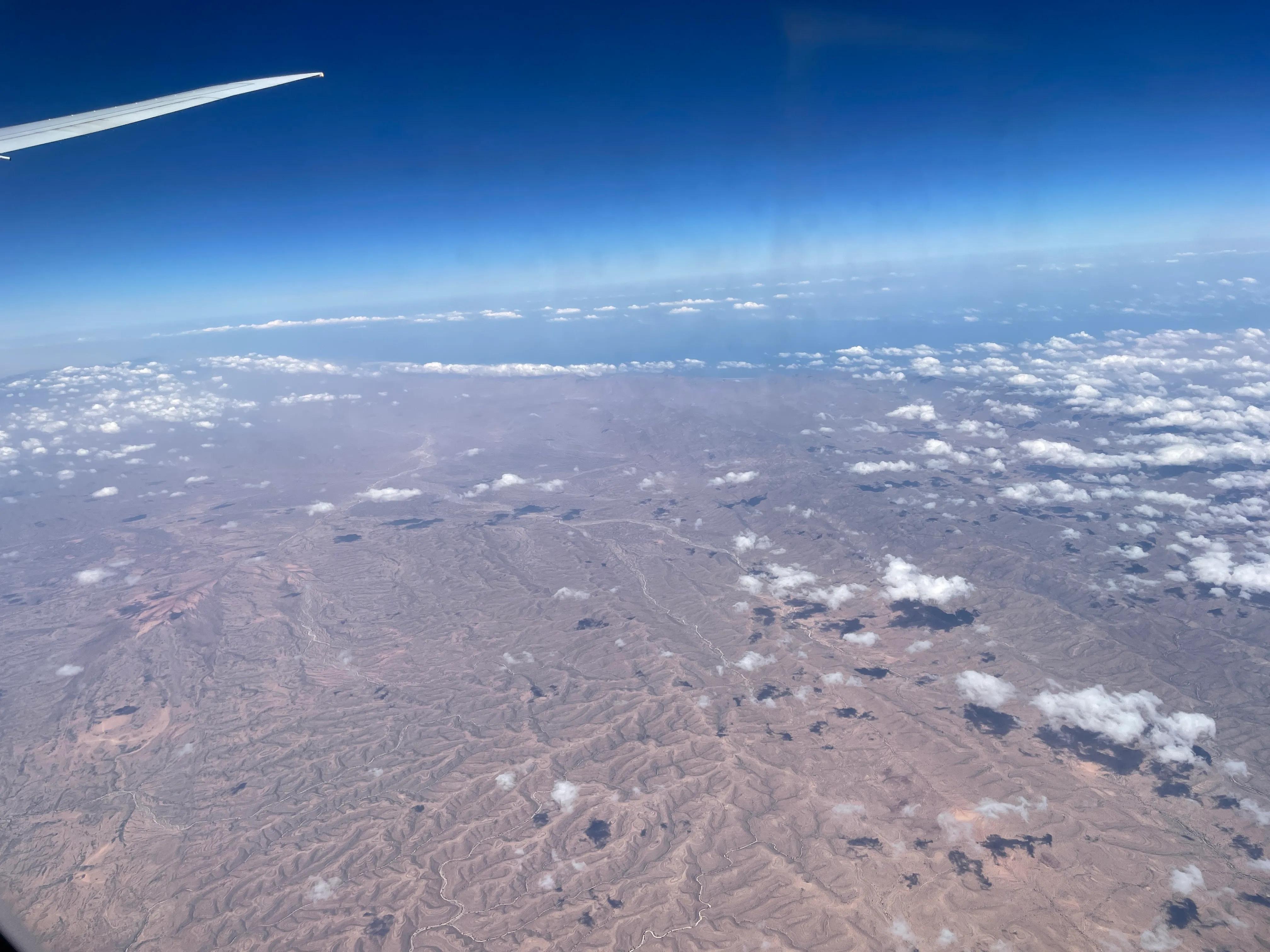 迪拜从沙漠角度看城市,迪拜沙漠中的奇迹之城