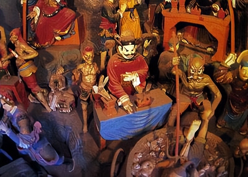 《人民日报》记者：世间没有鬼，何来鬼文化？