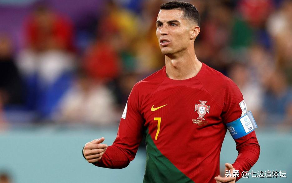 1:0！葡萄牙破门，C罗收获世界杯第8球，缔造2大神迹，梅西需仰望