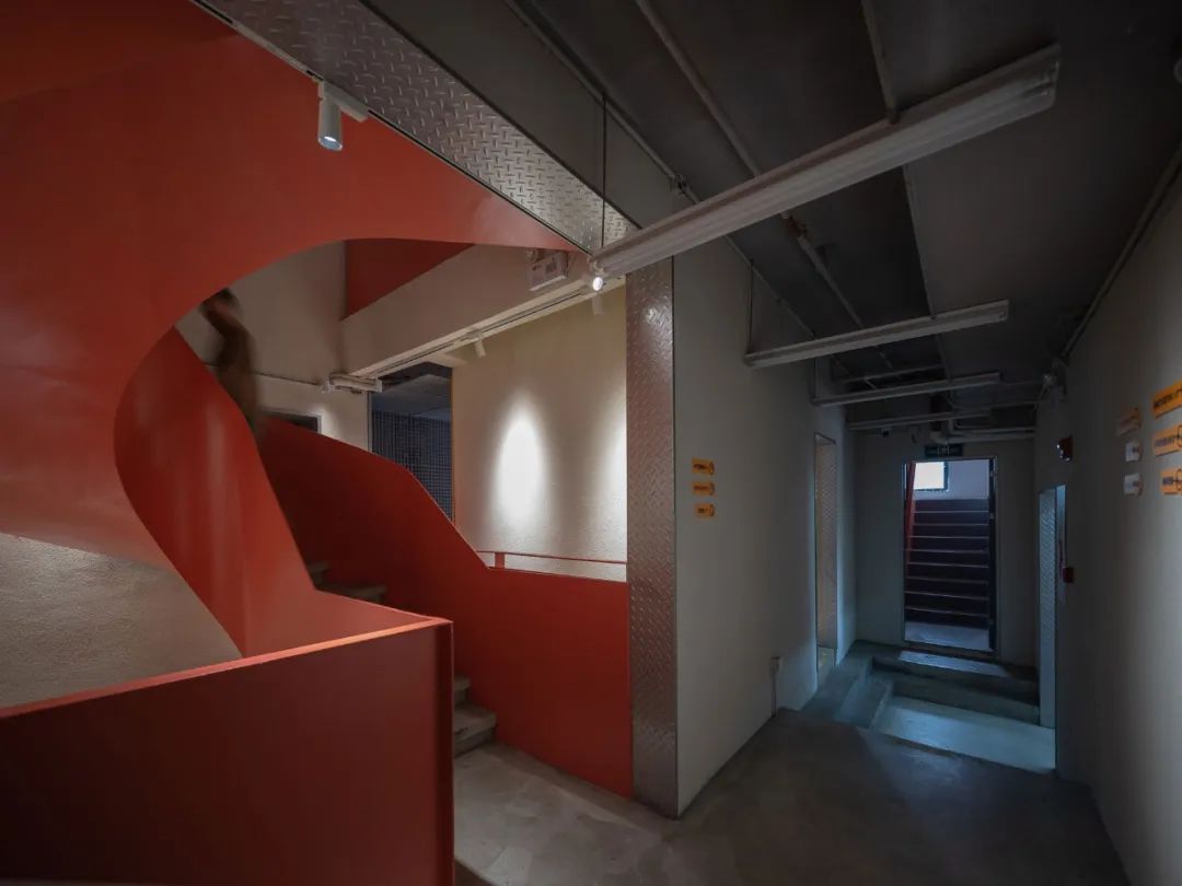 旧楼改造空中花园,低成本打造空中花园