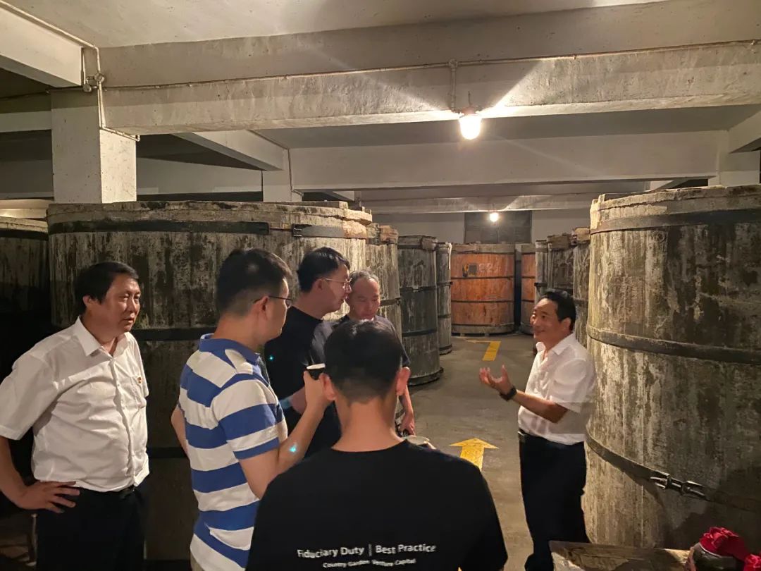 寻求合作，共谋发展——碧桂园创投创始合伙人牛若磊一行莅临白水杜康酒厂参观调研