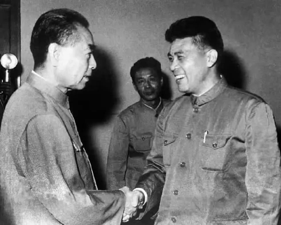 中国目前有几台万吨水压机,大国工匠水压机