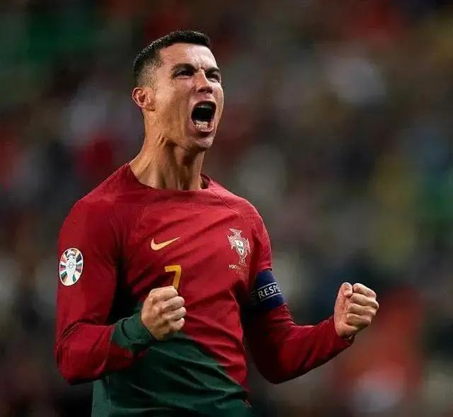 c罗又回到曼联了吗,c罗又回沙特了么