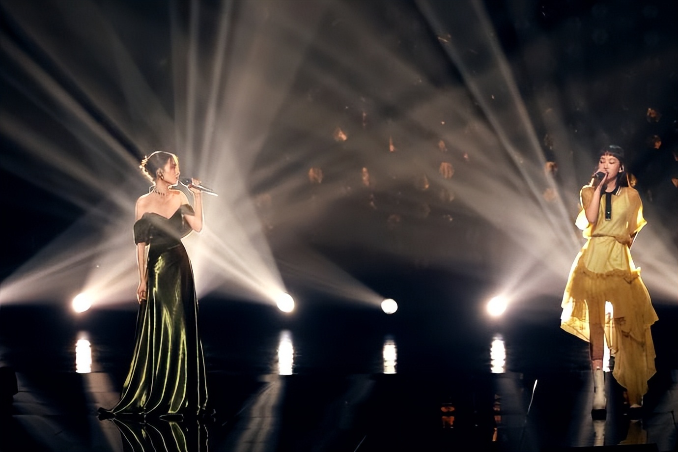 声生不息：卢冠廷、吕方、李克勤、李玟演绎歌曲和哪些诗意境相同