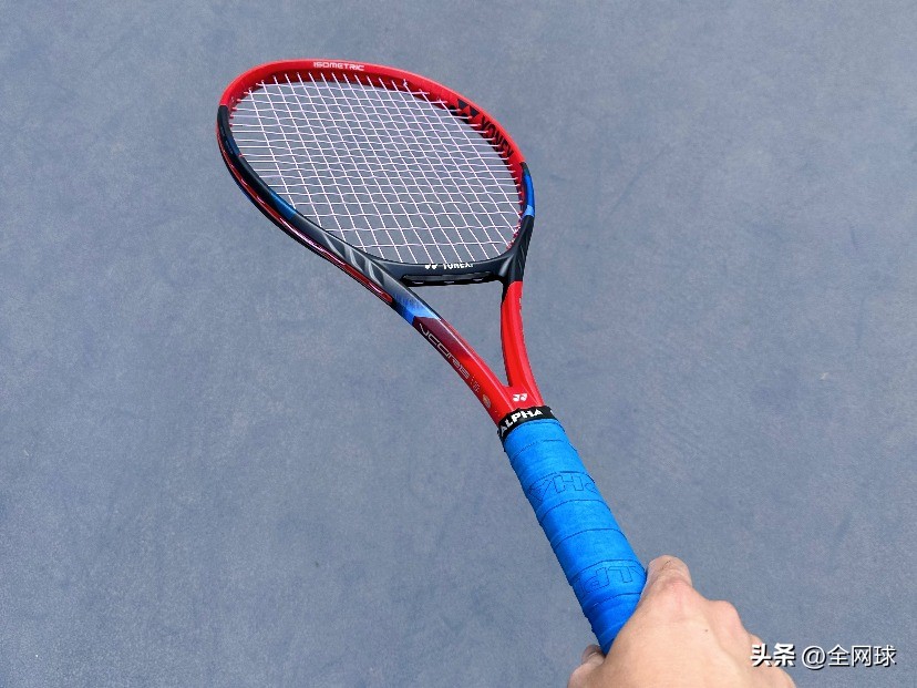 yonex2021新拍评测,旋转的艺术羽毛球