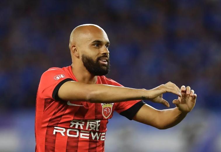 马宁到底有没有误判中超积分榜,2018中超联赛马宁