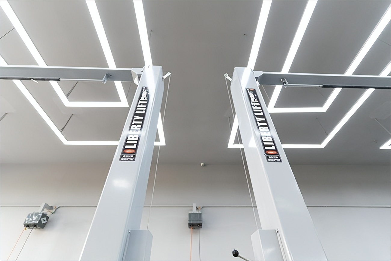 淇溅鍘備骇鍊煎洓鐧句竾鍒╂鼎澶氬皯,鏈堜骇鍊间簲鐧句竾鍒╂鼎澶氬皯