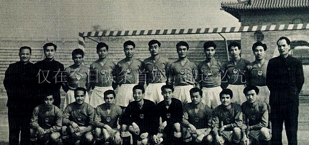 他是上海足球的领路人，曾两度错失奥运会，初代国脚方纫秋