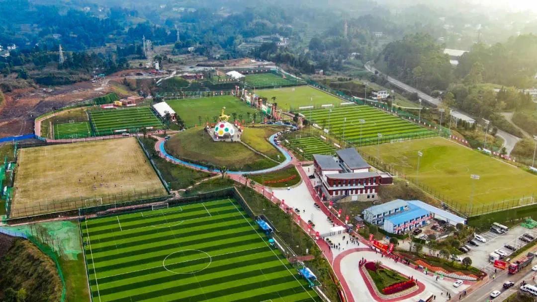 内江市足球场地,内江绿茵青训