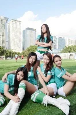 各国足球拉拉队美女服装,女足球拉拉队图片