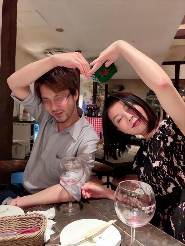 我，恋爱脑，32岁带10岁娃嫁日本老公，他帮我还百万负债，很贴心