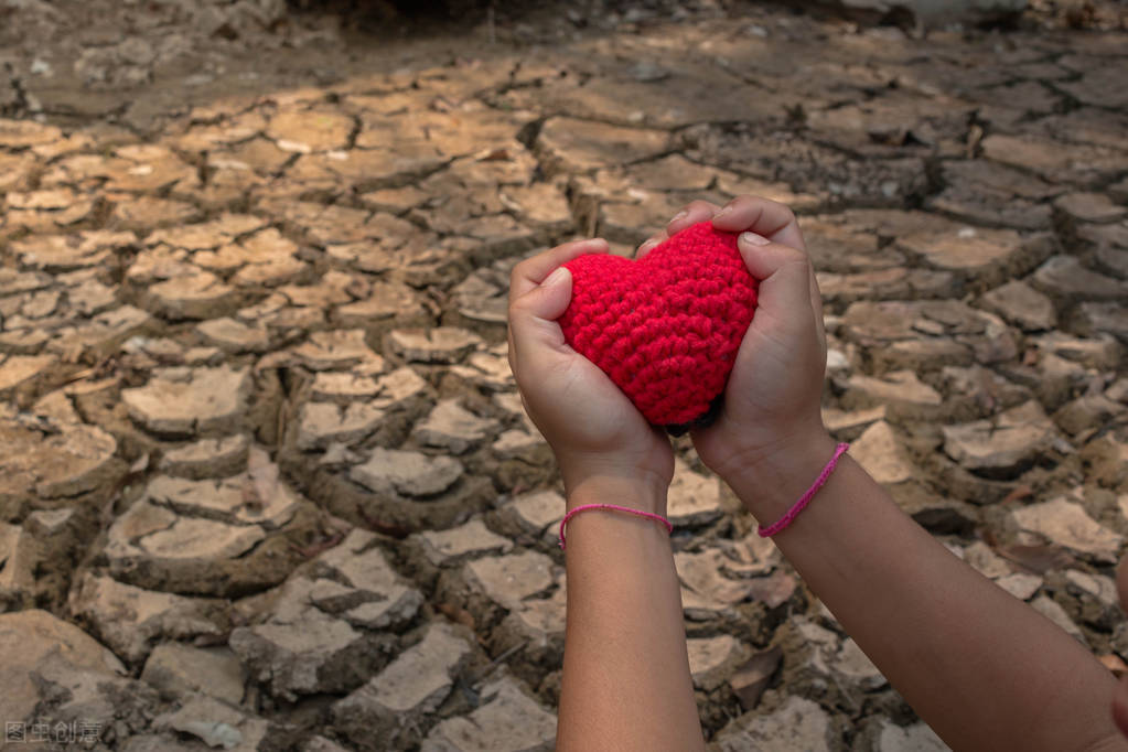 缺爱性抑郁症的表现症状,抑郁症就是缺爱