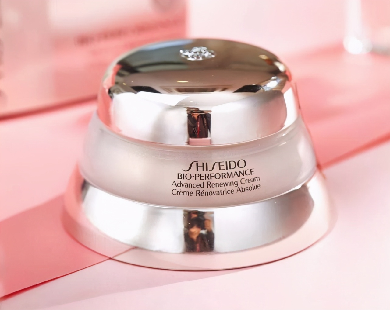 任何肤质都适合的保湿面霜,适合油性皮肤的抗初老面霜测评