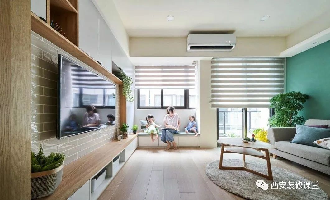 客厅窗户不是落地的怎么装好看,客厅东窗户适合什么窗帘