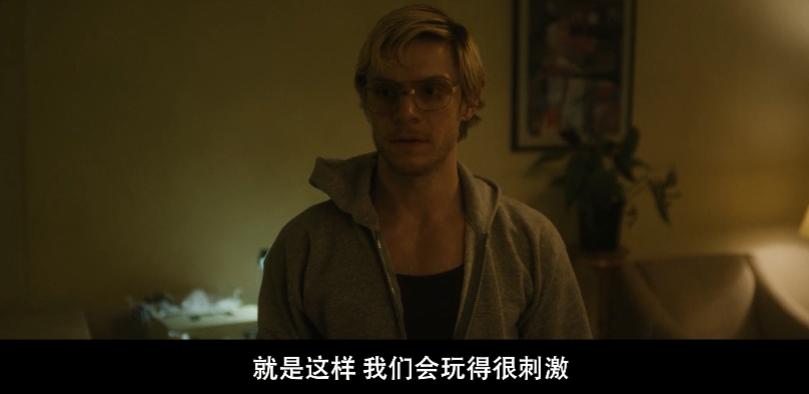 31年作品从未断过,这影史第一丑闻终于公开,满屏血色根本不敢看