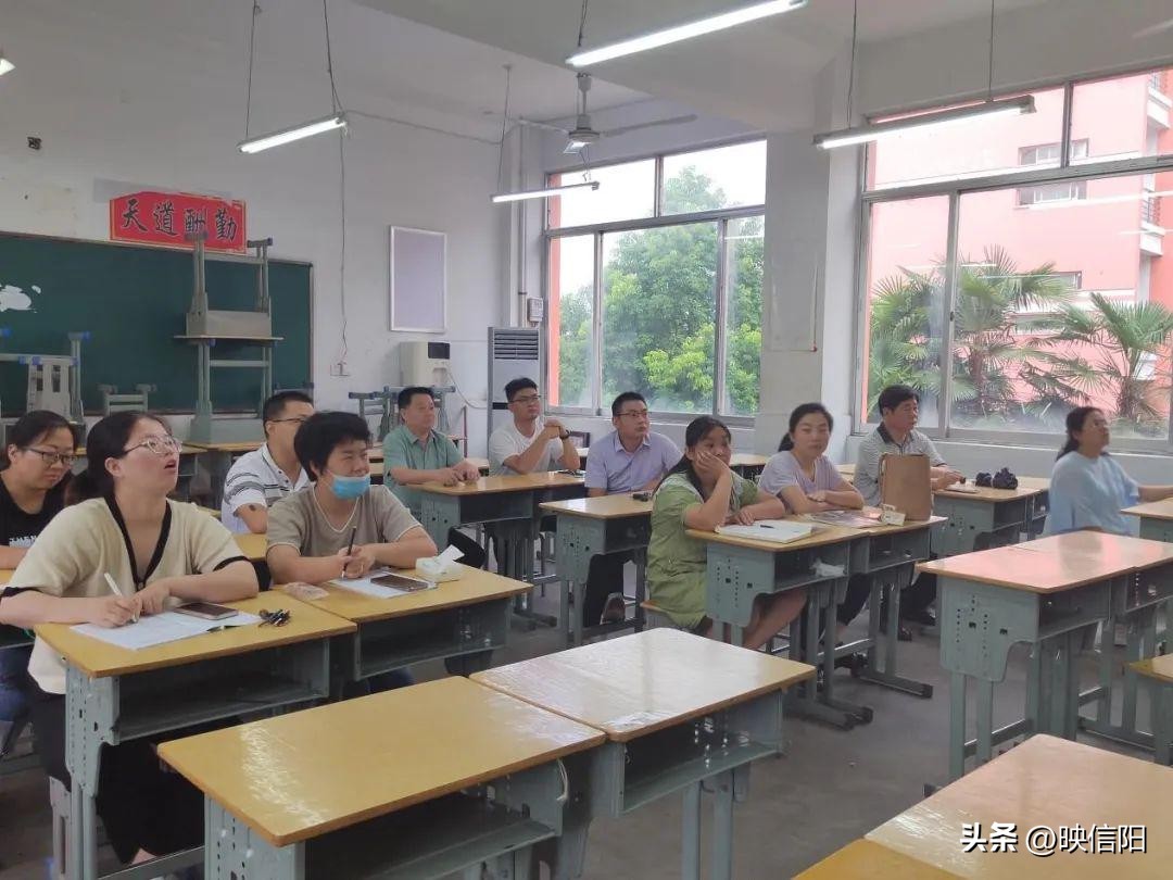 固始县高级中学举办2022—2023学年新教材培训