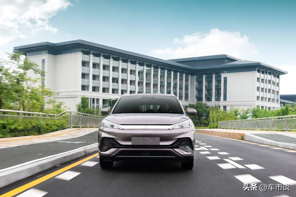 比亚迪特斯拉哪个销量大,11月比亚迪和特斯拉汽车销量