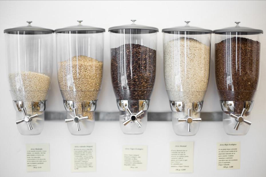 为什么大米放在塑料瓶里不会生虫,家里大米怎么放不长虫