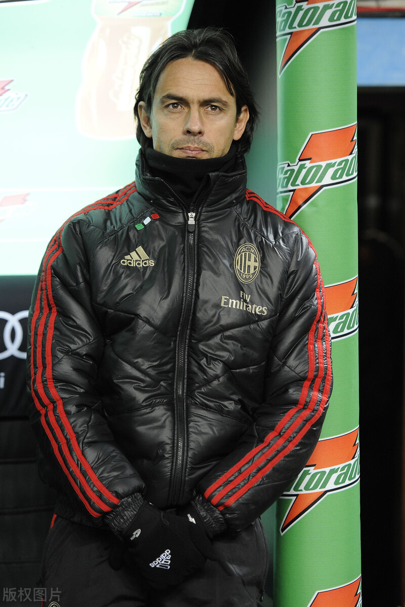 足坛十大中后卫传奇,历史足坛最佳中后卫