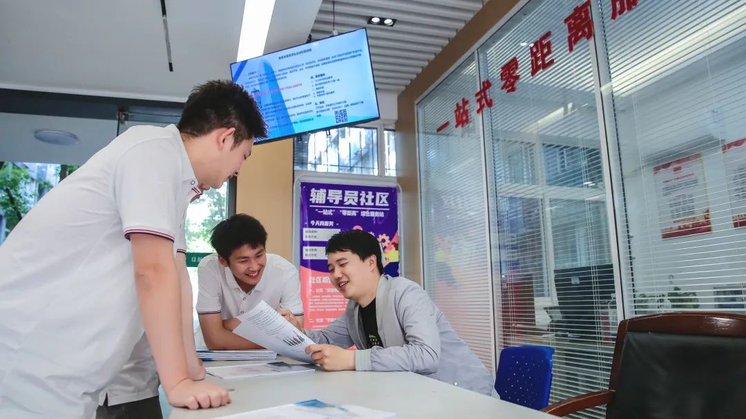 为什么华夏理工学院学费这么贵,为什么选择帝国理工