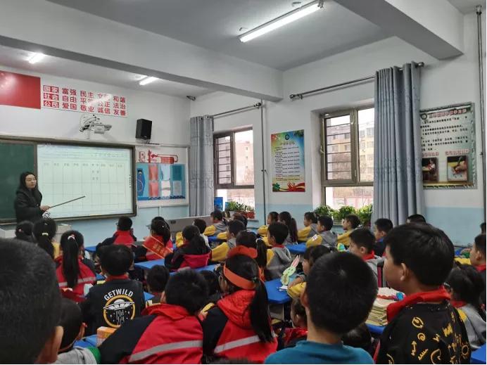 一年级快乐学拼音发声练习,快乐学习一年级同步拼音