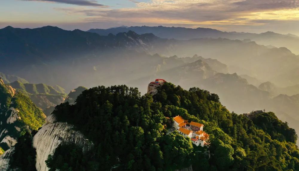 出发！华山就是你向往的“诗和远方”