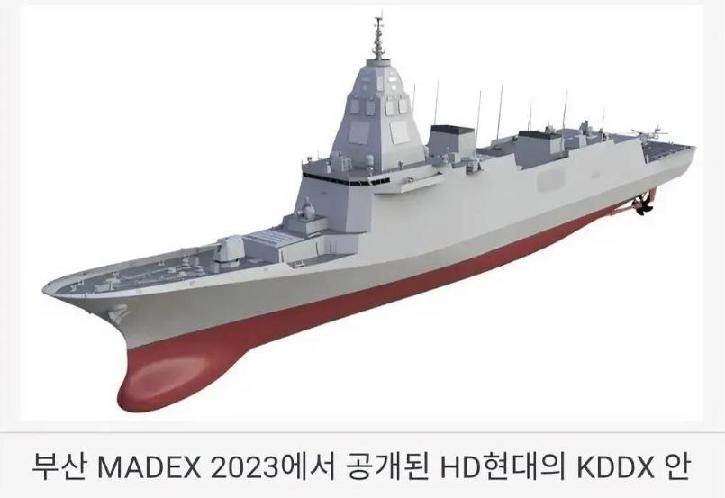 中国055驱逐舰与美国驱逐舰,055型驱逐舰服役外媒报道