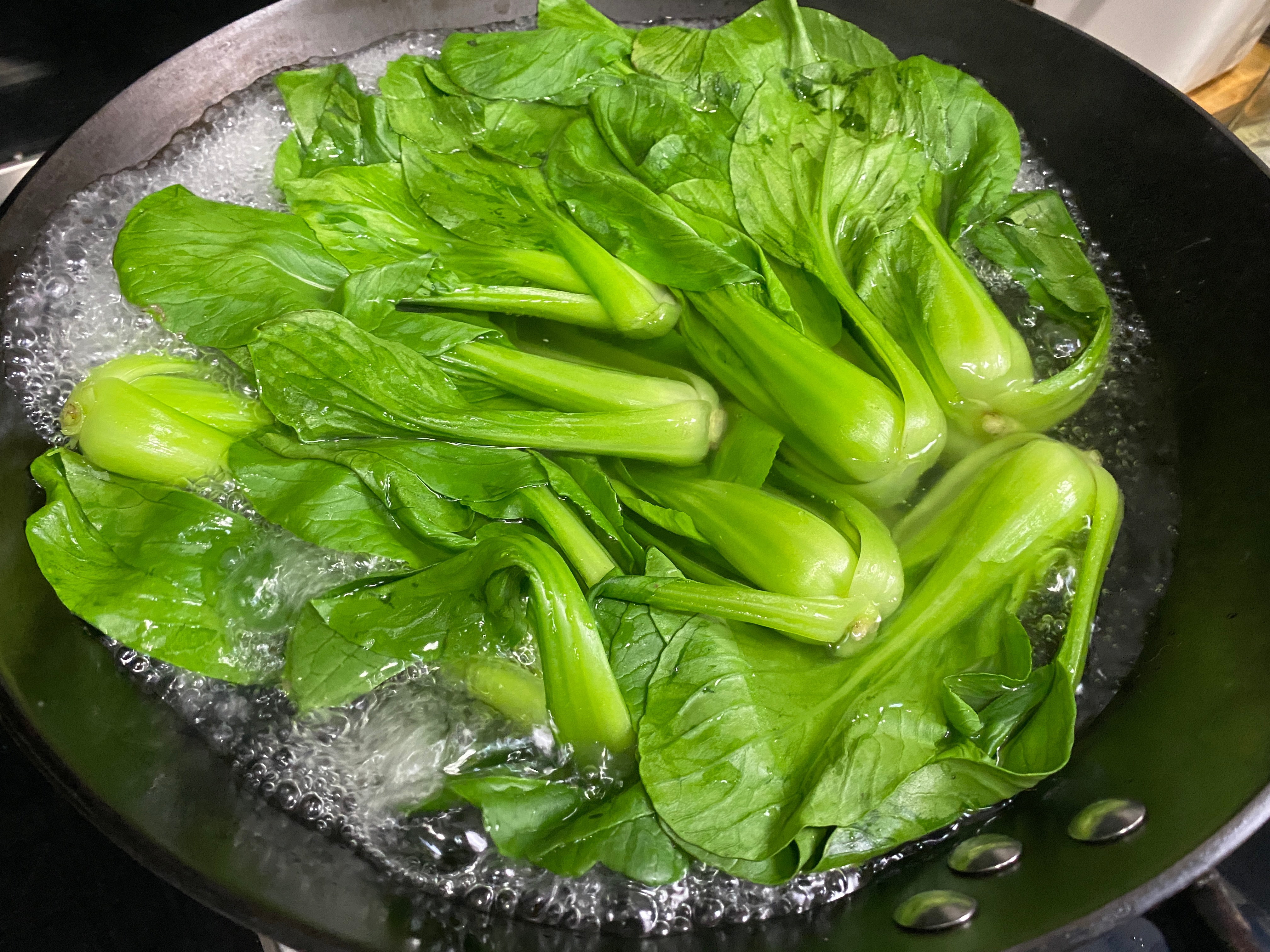 想吃酸菜自己做,想吃酸菜必须自己动手