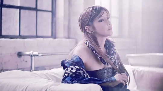 她曾比Lisa还火爆，却因服用“禁药”被*制抵**，如今宛如“充气人”