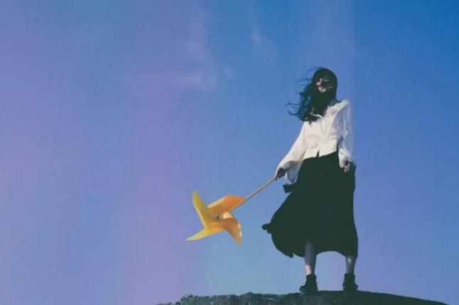 面对瞧不起你的人视频,对待瞧不起你的人怎么回击