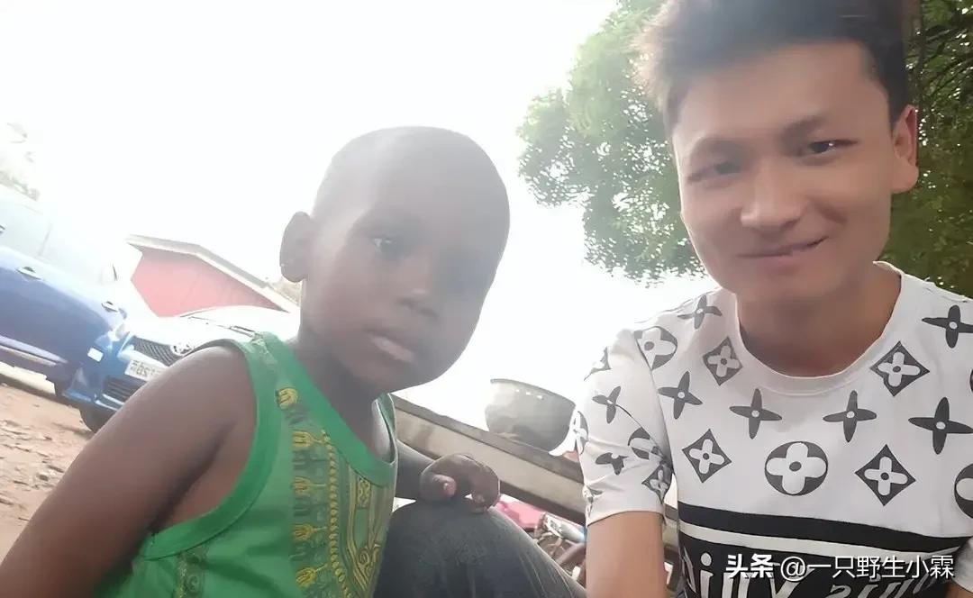 我90后,大学休学,意外到非洲年赚100万,如今开公司人生开挂了