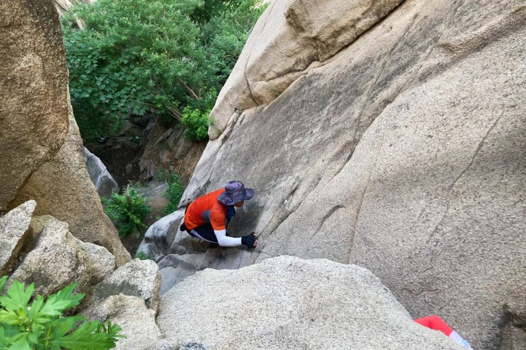 徒步和攀岩,徒步加攀岩带你寻找生命的真谛