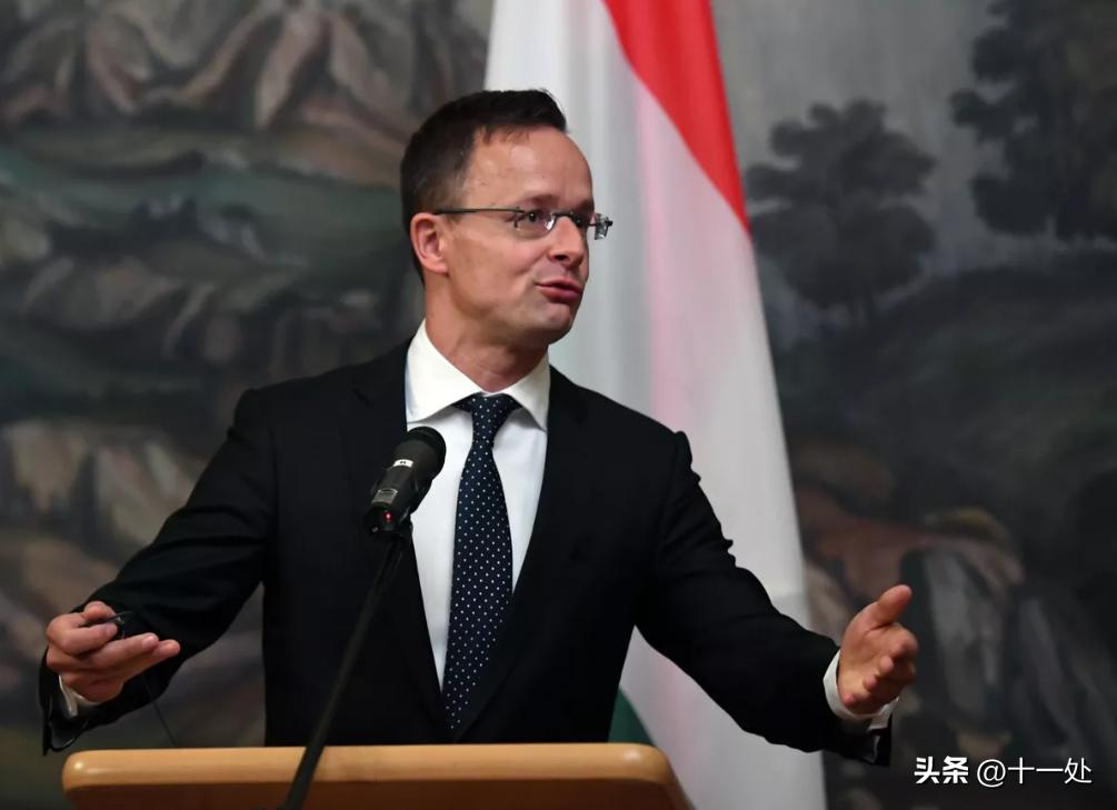 说一套做一套下一句,说一套做一套怎么回