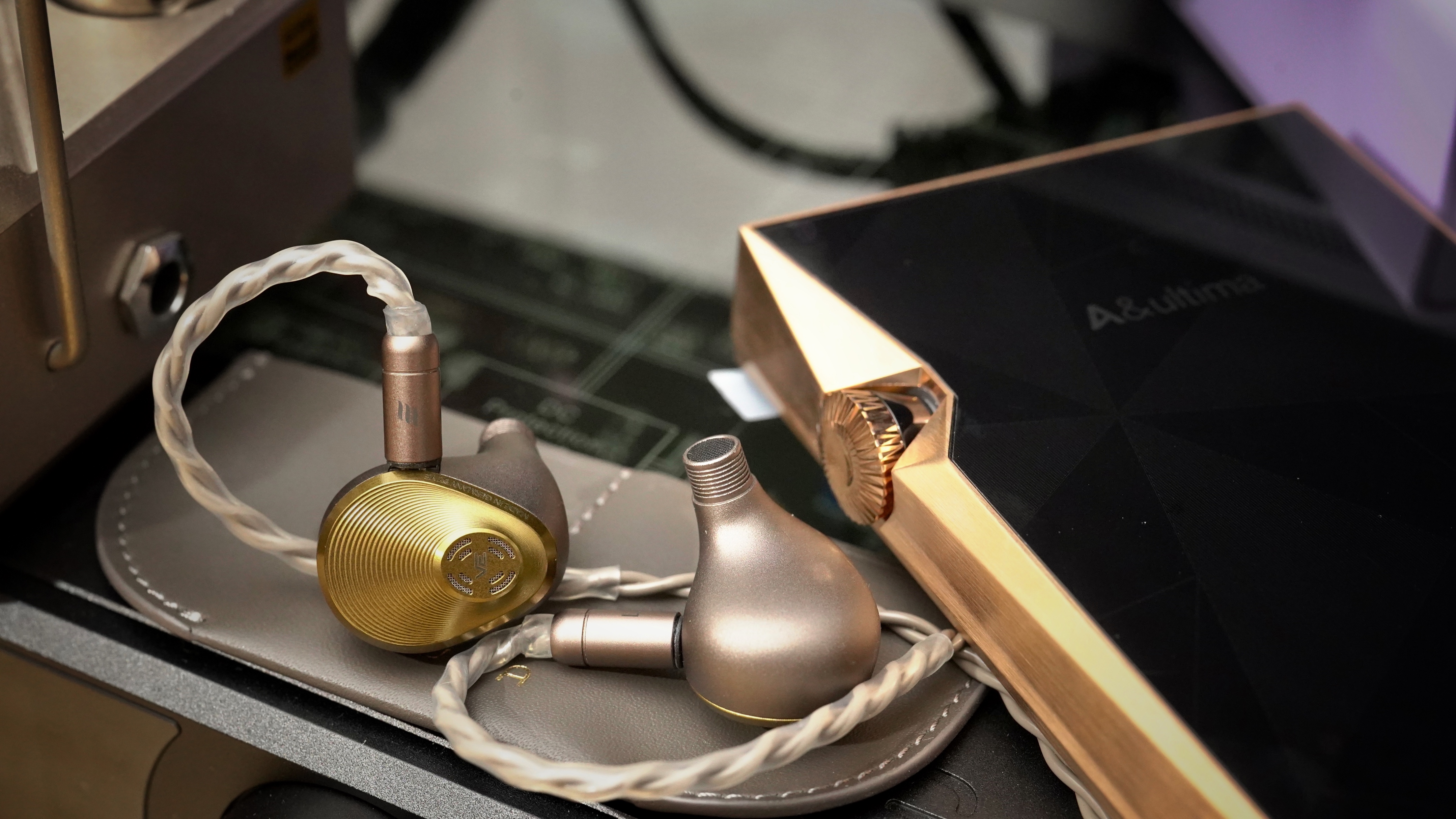 仅售三万罕见非典型旗舰德国耳机：AstellKernAURA深度剖析报告