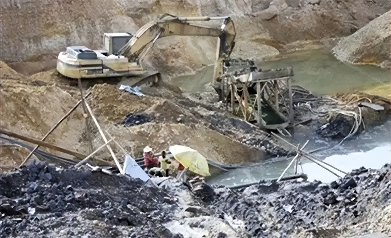 广西“上林帮”非洲淘金：枪战、瘟疫是常事，有人资产暴涨一个亿