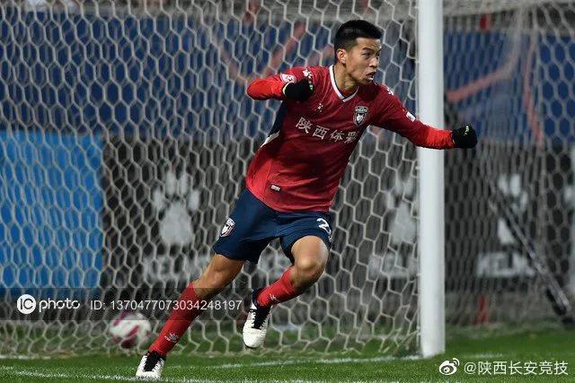 武汉三镇足球队冲超成功,武汉三镇队冲超成功