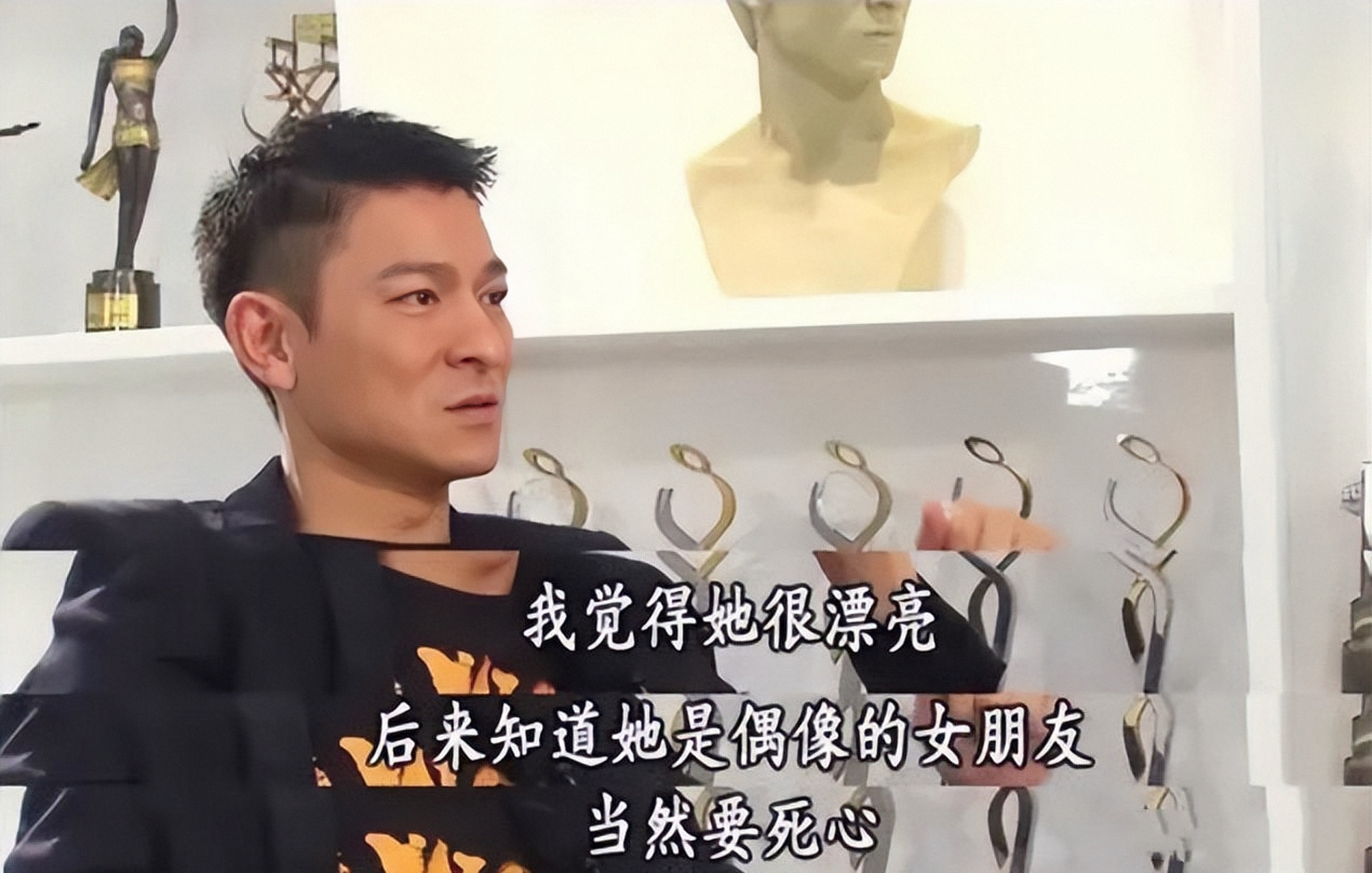 富家千金私自生下孩子,富家千金意外怀孕却被穷小子抛弃