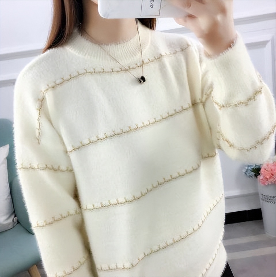 如何清洗发黄的白色毛衣,白色毛衣发黄用什么可以洗掉