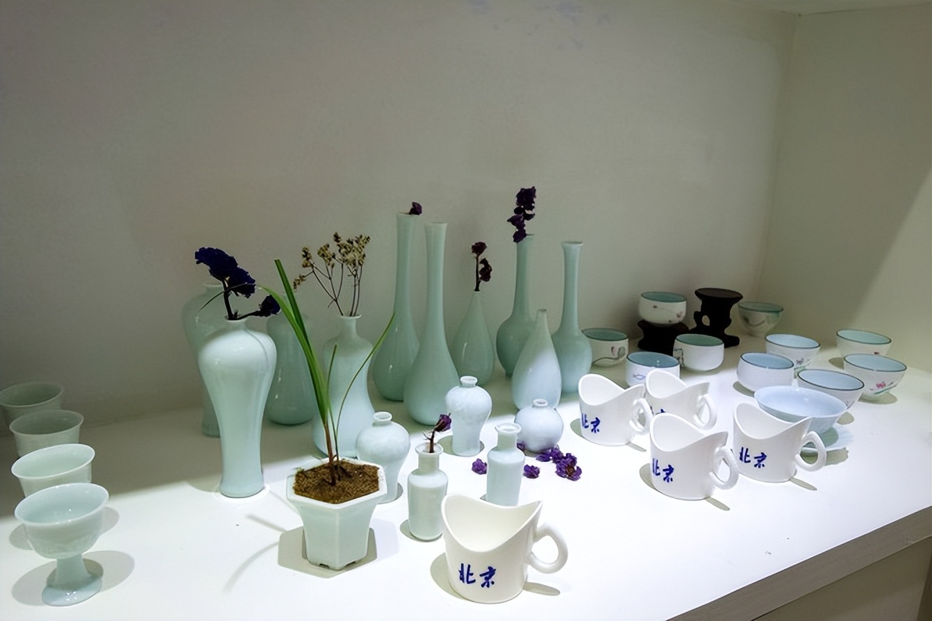 景德镇陶瓷之都在哪里,逛景德镇陶瓷城