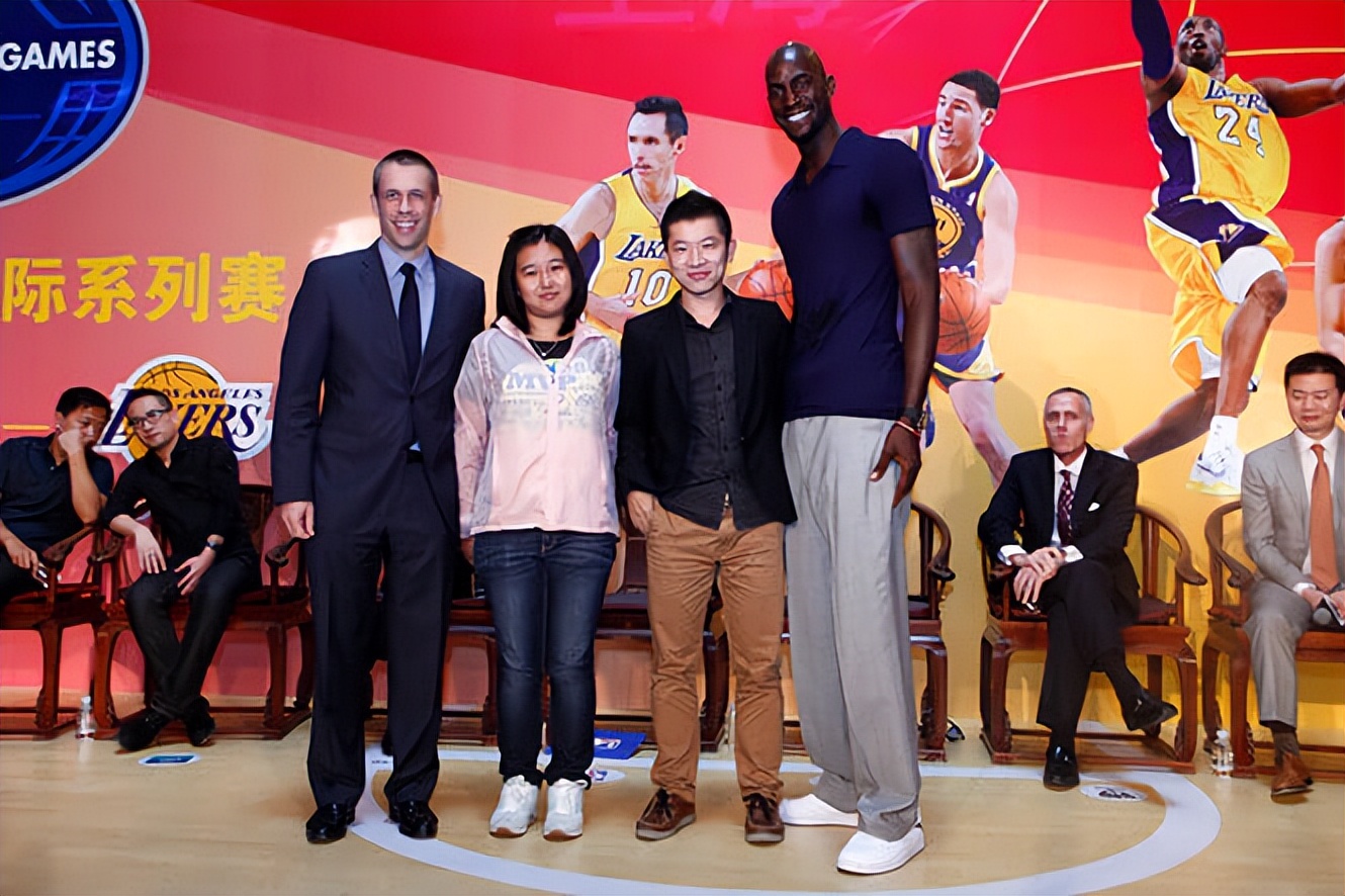 身高惊讶众人,令人惊讶的身高男娱乐圈