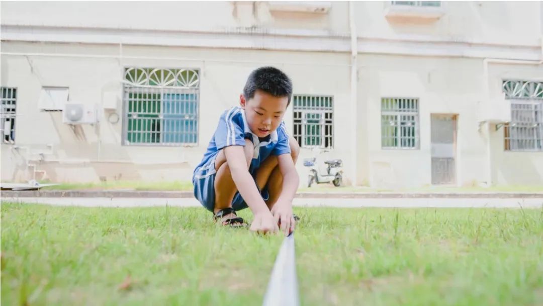 2个北大学霸，在房价10万一平的深圳市中心，造了80座花园