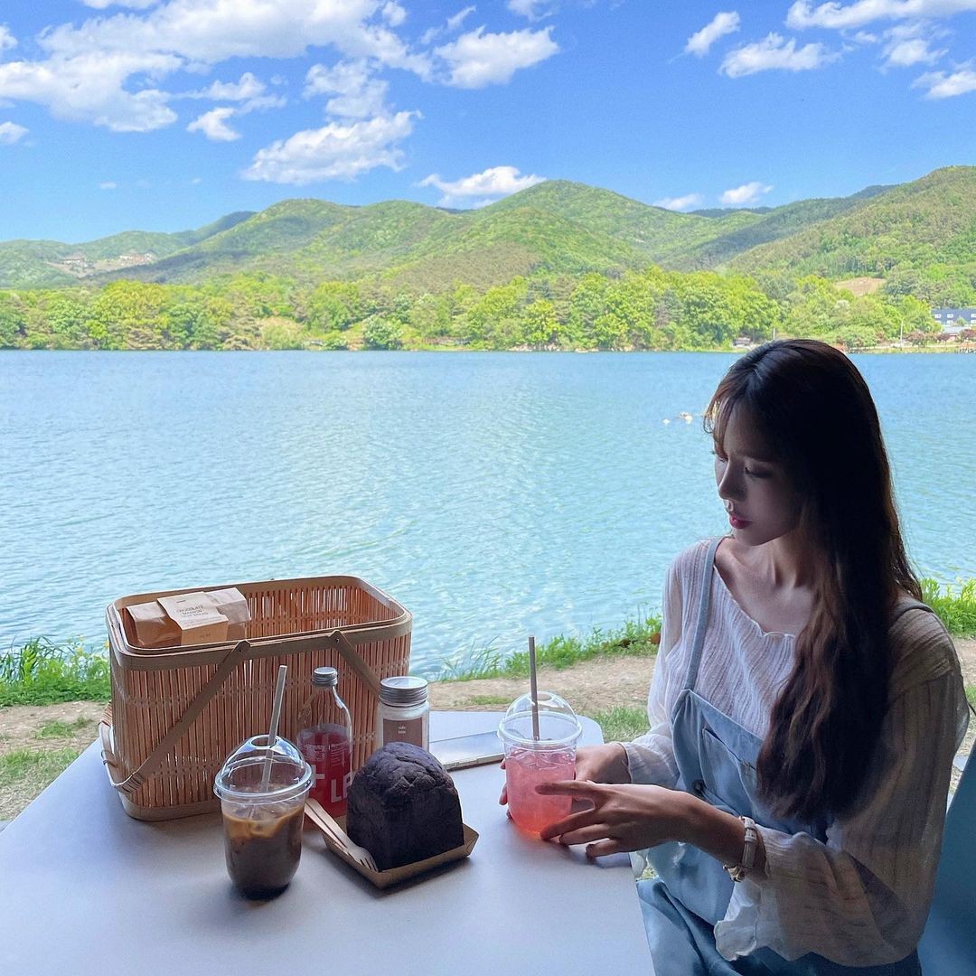 新款夏季潮宽松设计感薄款t恤,夏季新款t恤优雅潮流好穿又不贵