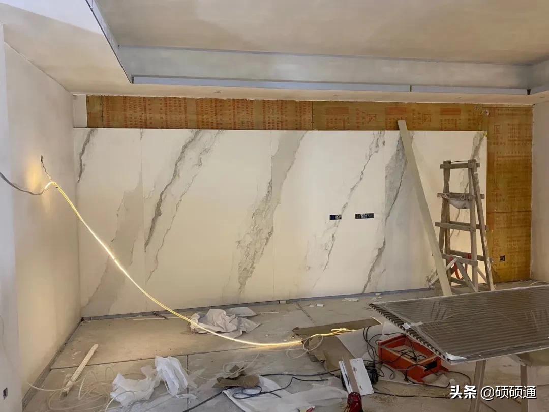 岩板铺贴施工教学,现场施工岩板铺贴工艺细节