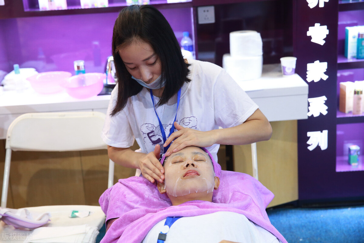 国内布局十载，定位高端抗衰，贝泰妮：如何看AOXMED的成长空间？