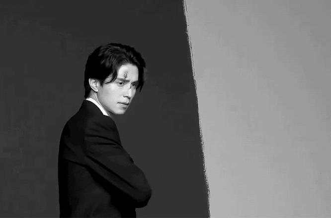 39岁的李栋旭携新剧回归,李栋旭颜值变化